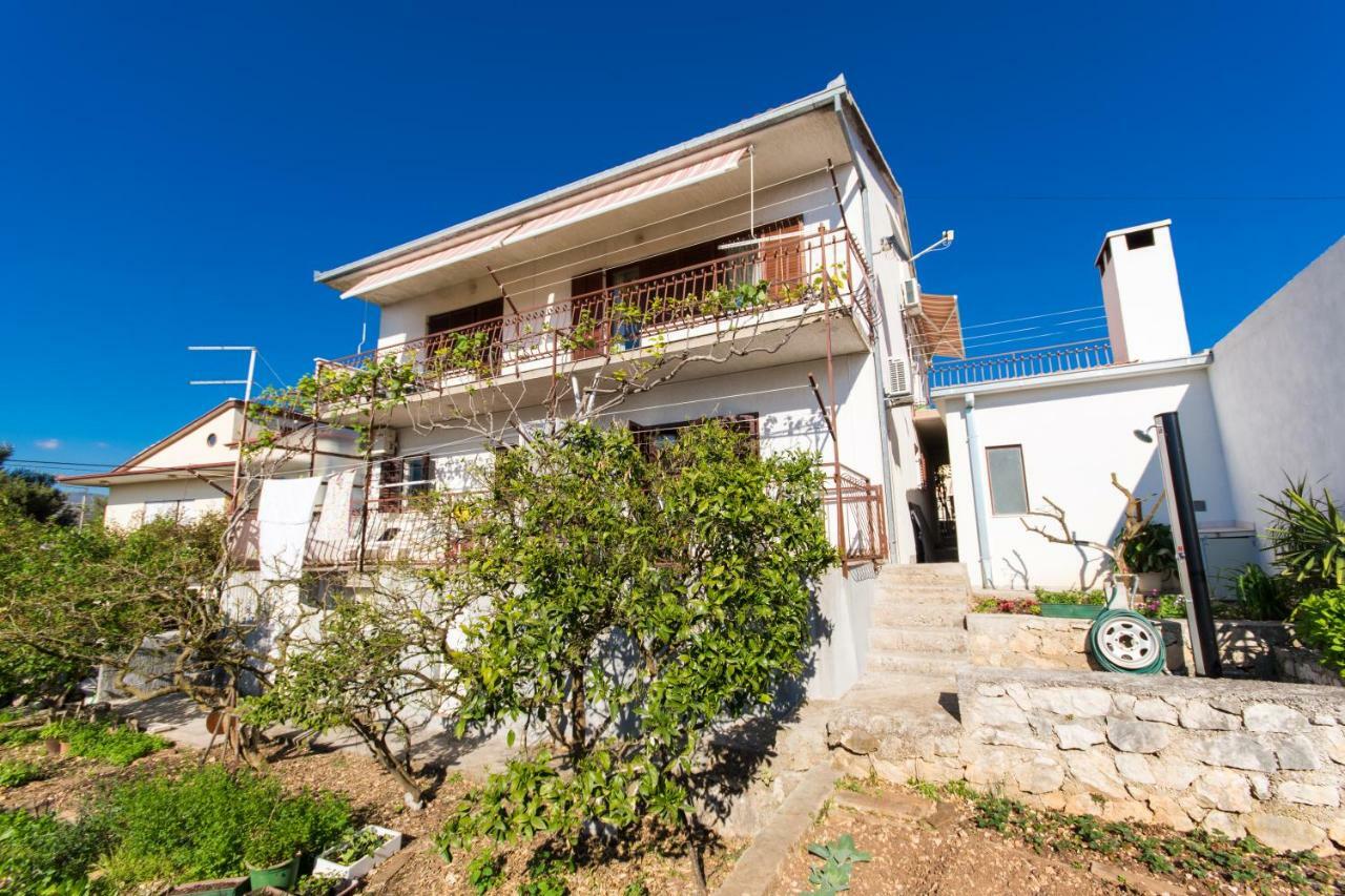 Apartment Tina Trogir Bagian luar foto